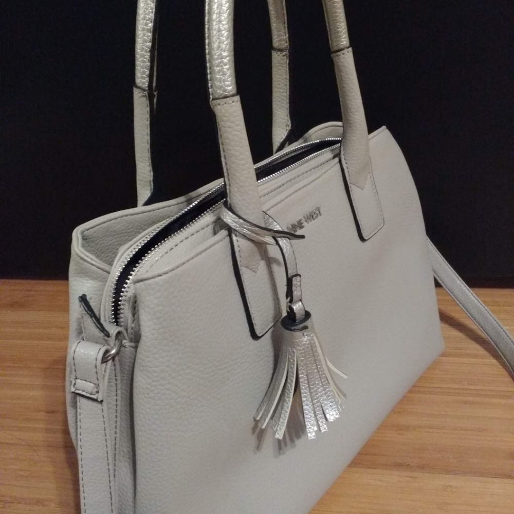 Handbag with strap